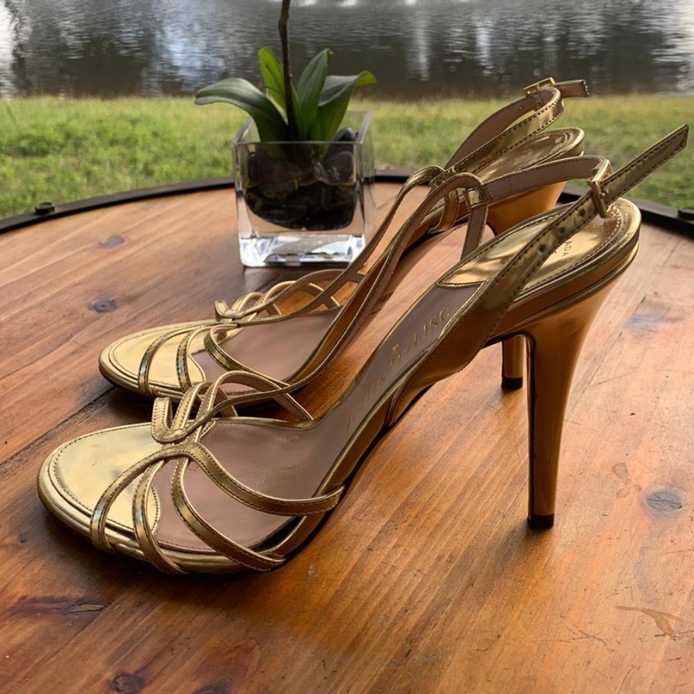 Palter DeLiso Golden Heels